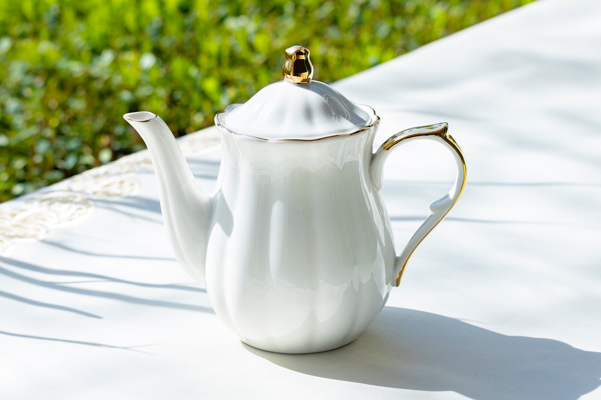 White Gold Scallop Fine Porcelain Teapot