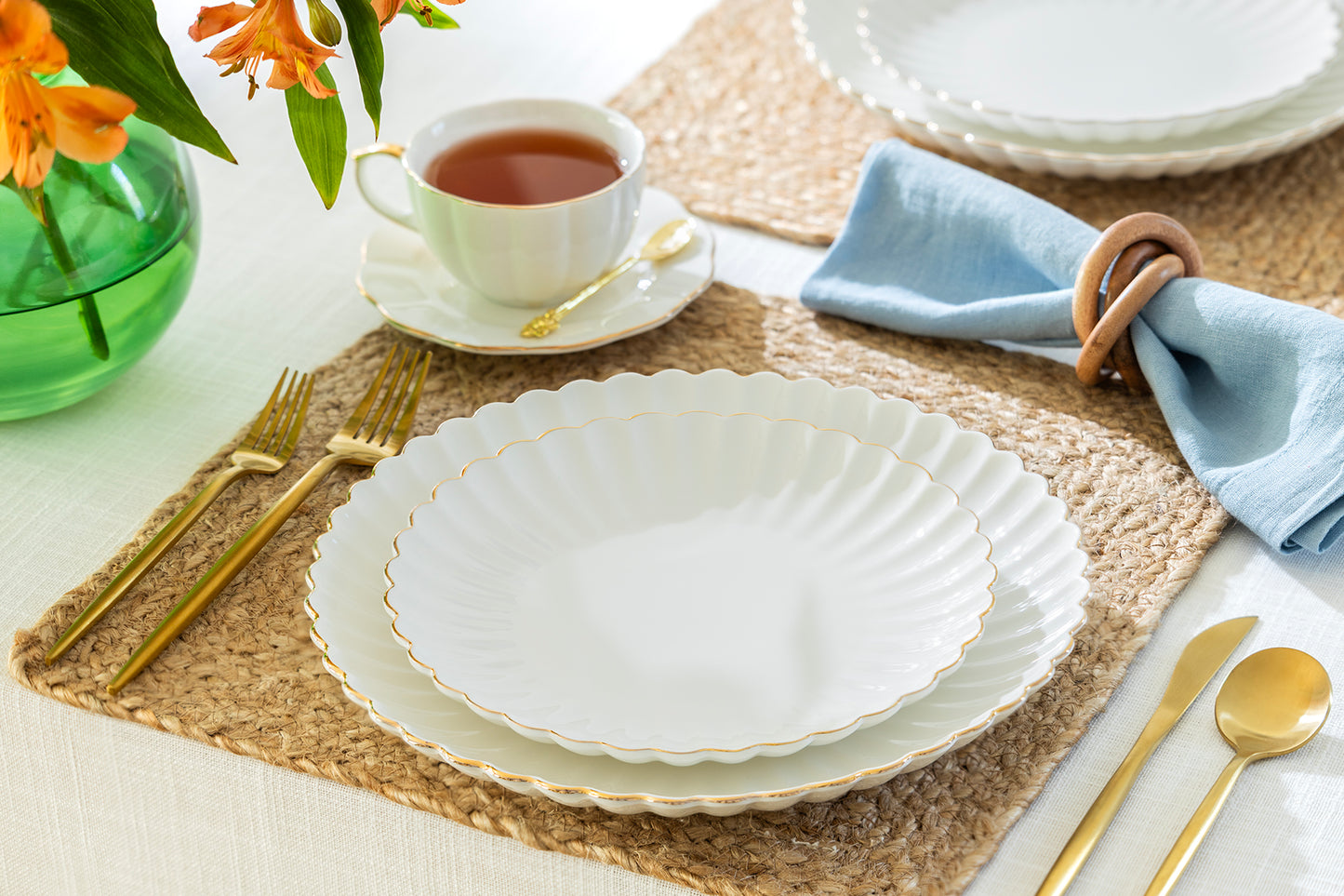 White Gold Shell Fine Porcelain Dessert/Dinner Plate