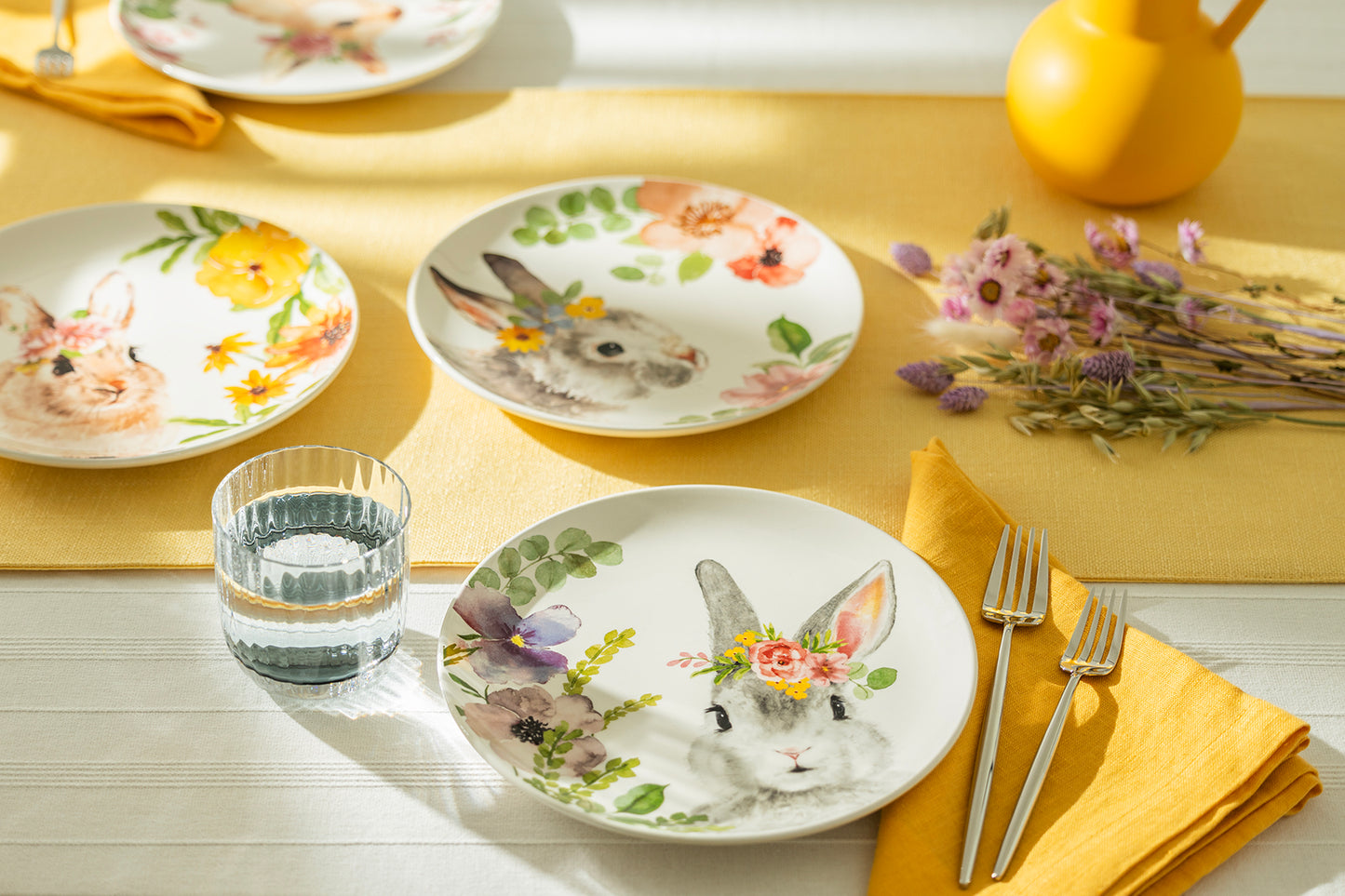 8.5" Flower Bunnies Salad/Dessert Plate Set of 4