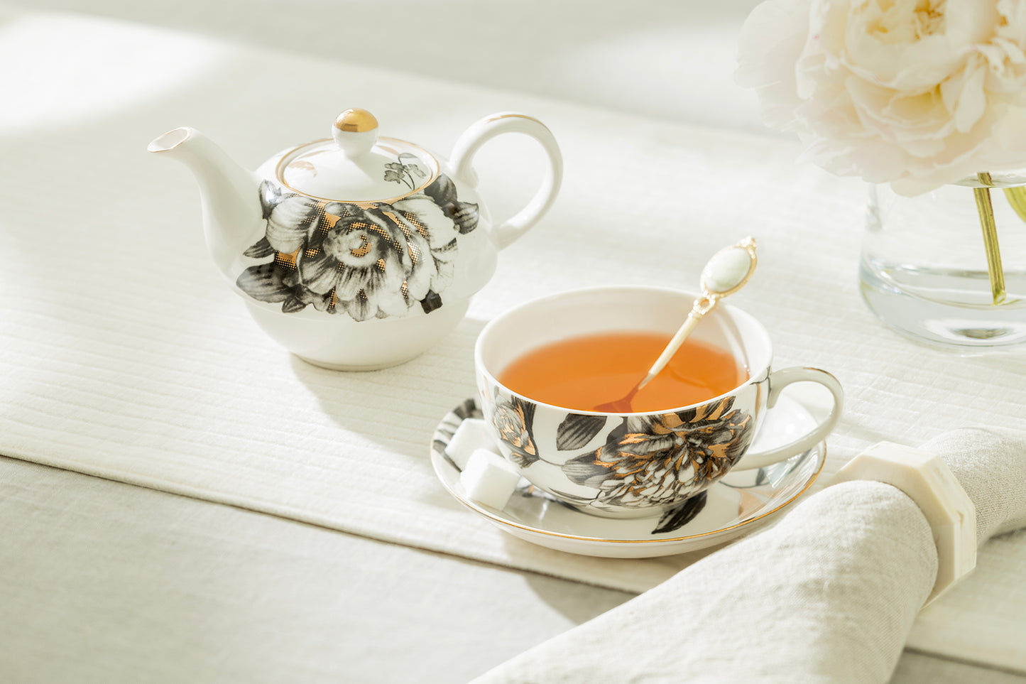 Grace Teaware Black Gold Peony Tea For One