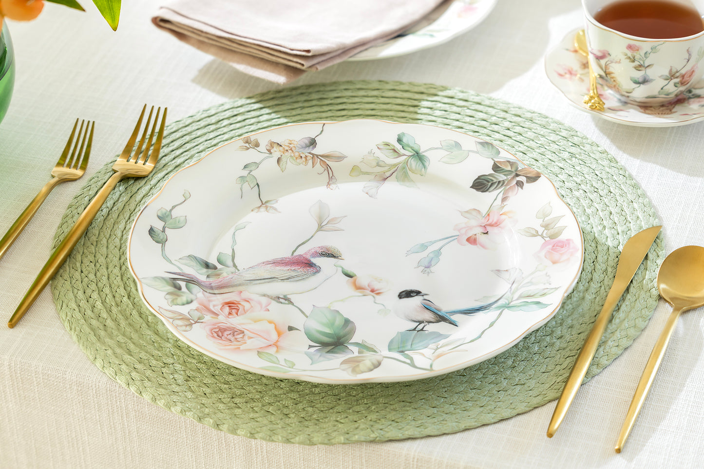 Magnolia Garden Fine Porcelain Dessert/Dinner Plate