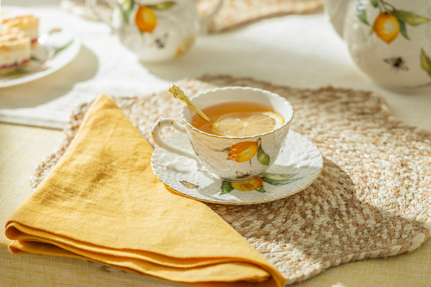 Lemon Bee Fine Porcelain Tea Set