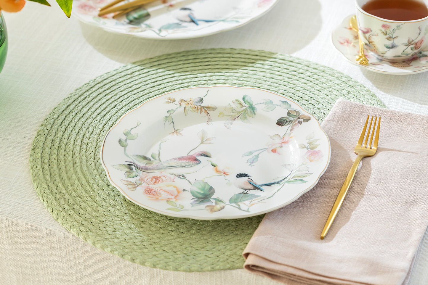 Magnolia Garden Fine Porcelain Dessert/Dinner Plate