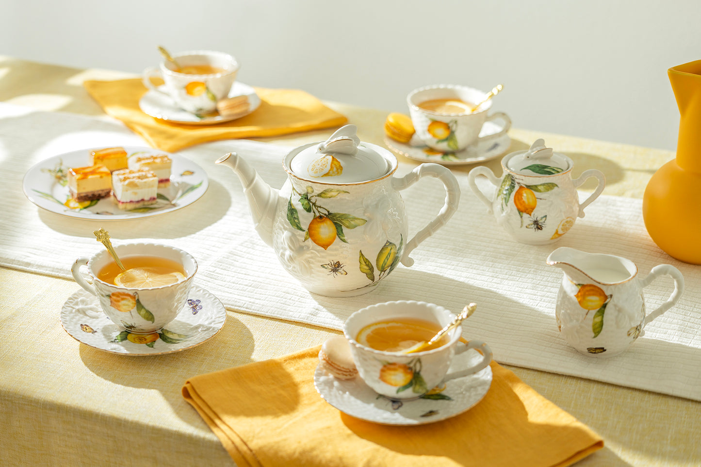 Lemon Bee Fine Porcelain Tea Set