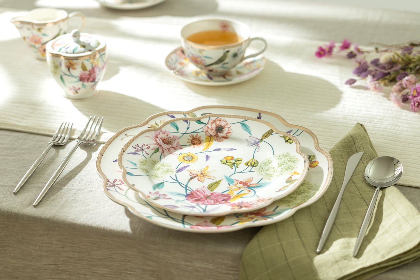 Spring Flowers Fine Porcelain Dessert/Dinner Plate