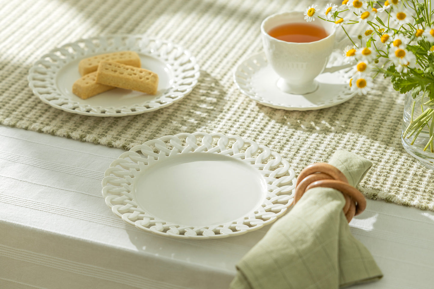 White Heirloom Fine Porcelain Dessert/Dinner Plate