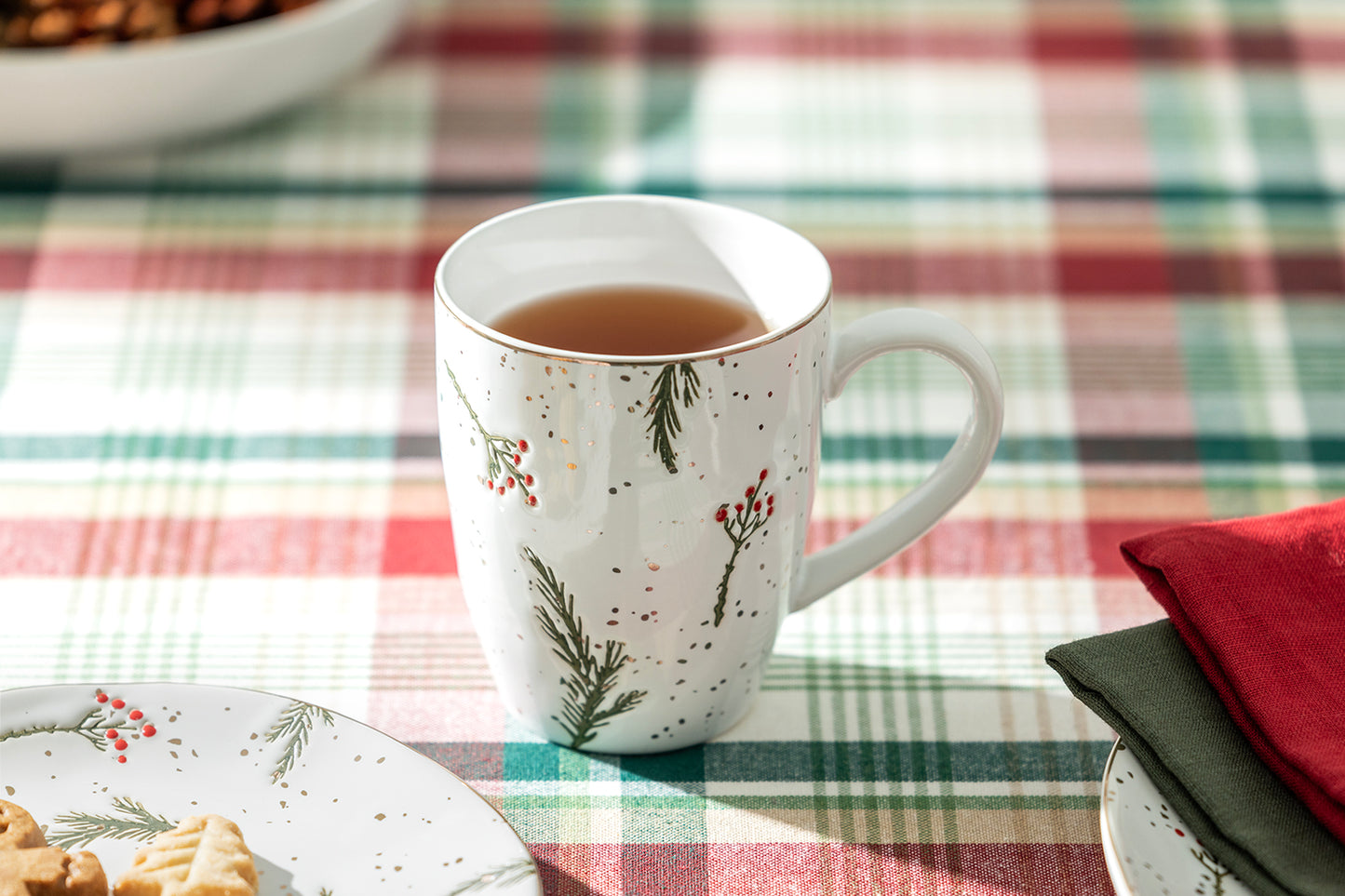 Potter's Studio Holly Berries 14oz Mug