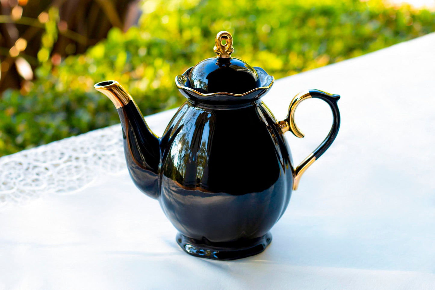 Black Gold Teapot + Sugar Creamer + 4 Spider Black Gold Luster Tea Cup and Saucer Sets