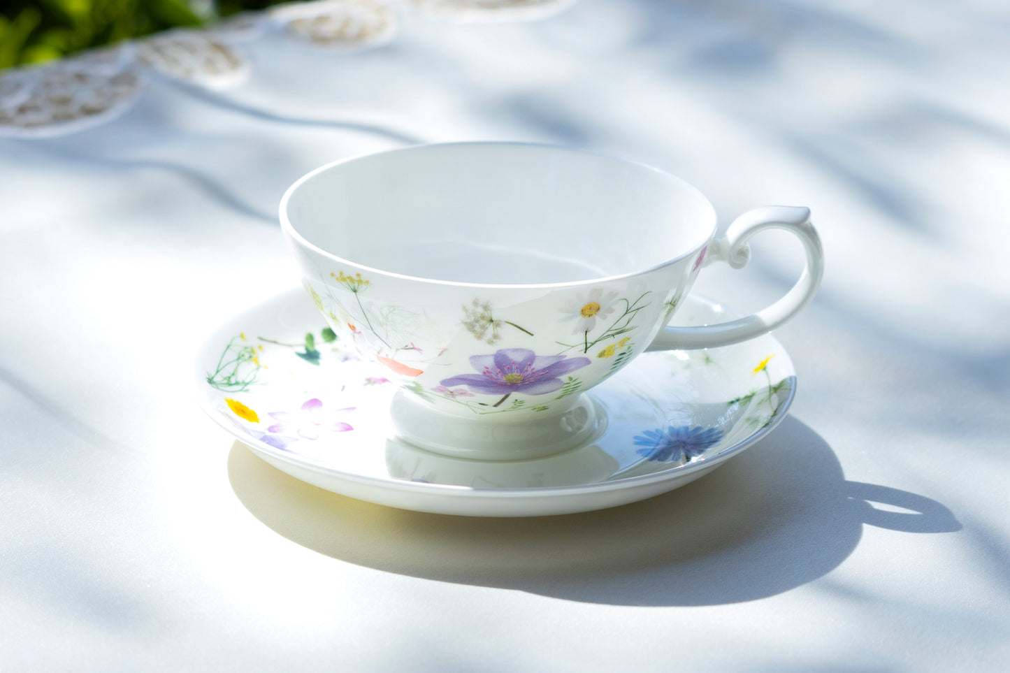 Stechcol Gracie Bone China Summer Meadow White Bone China Cup and Saucer Set of 1