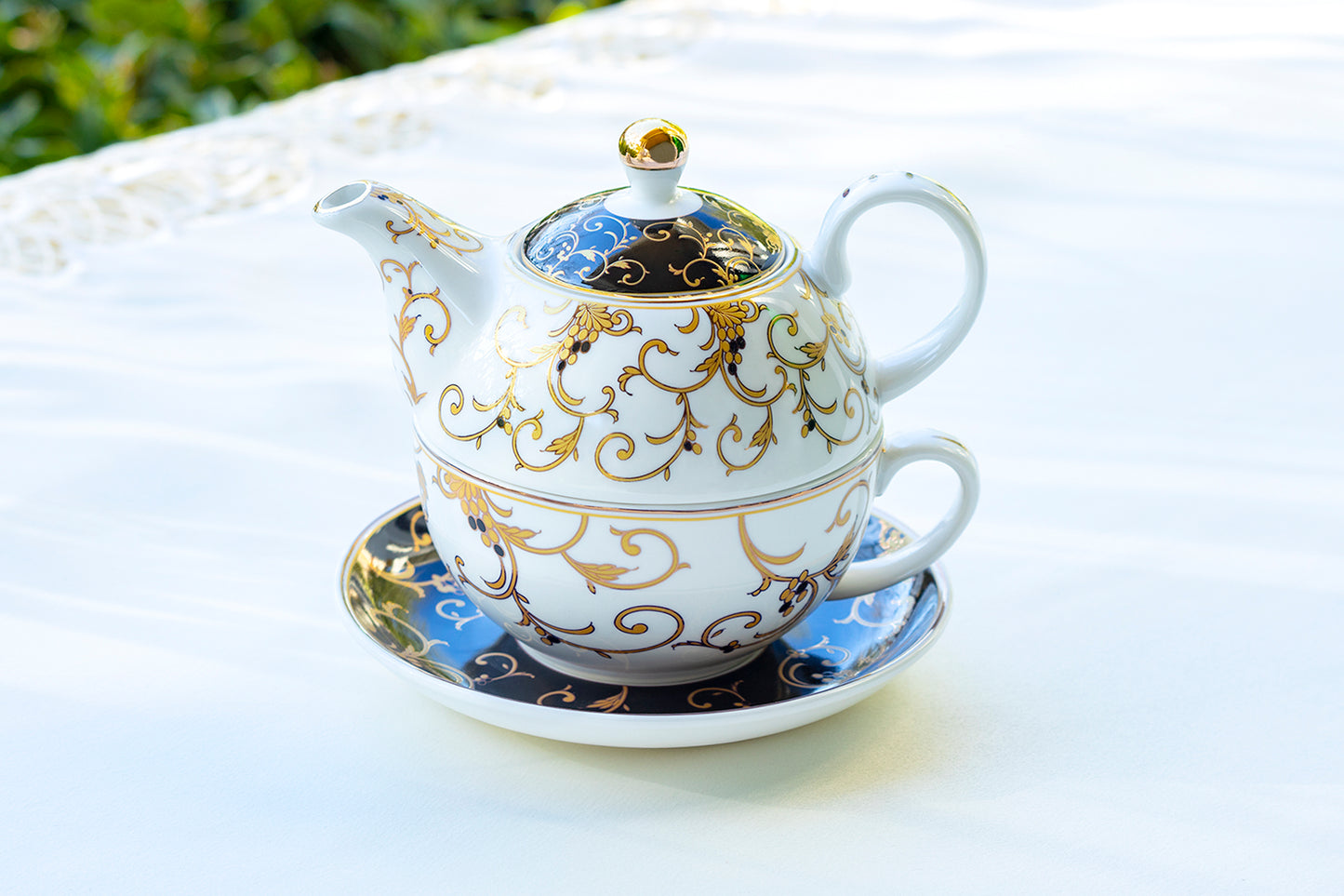 Black Gold Scroll Fine Porcelain Tea For One Set