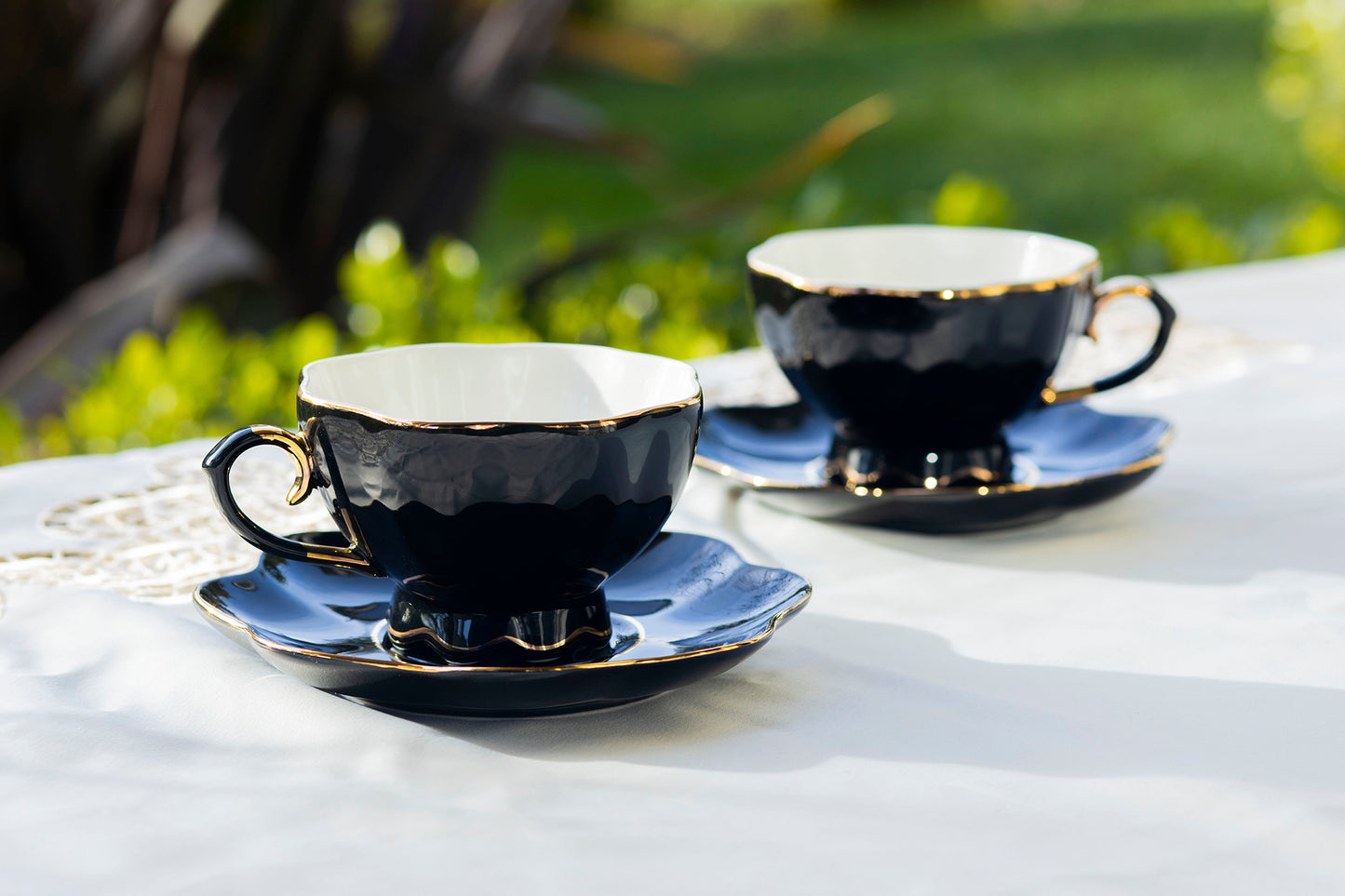 Black Gold Scallop Fine Porcelain Tea Cup and Saucer