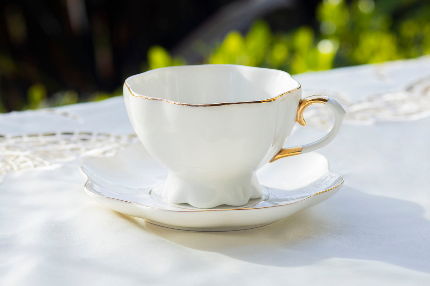 White Gold Scallop Fine Porcelain Tea Cup and Saucer