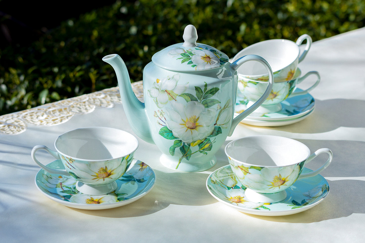 7.5" Magnolia Bone China Dessert Plate
