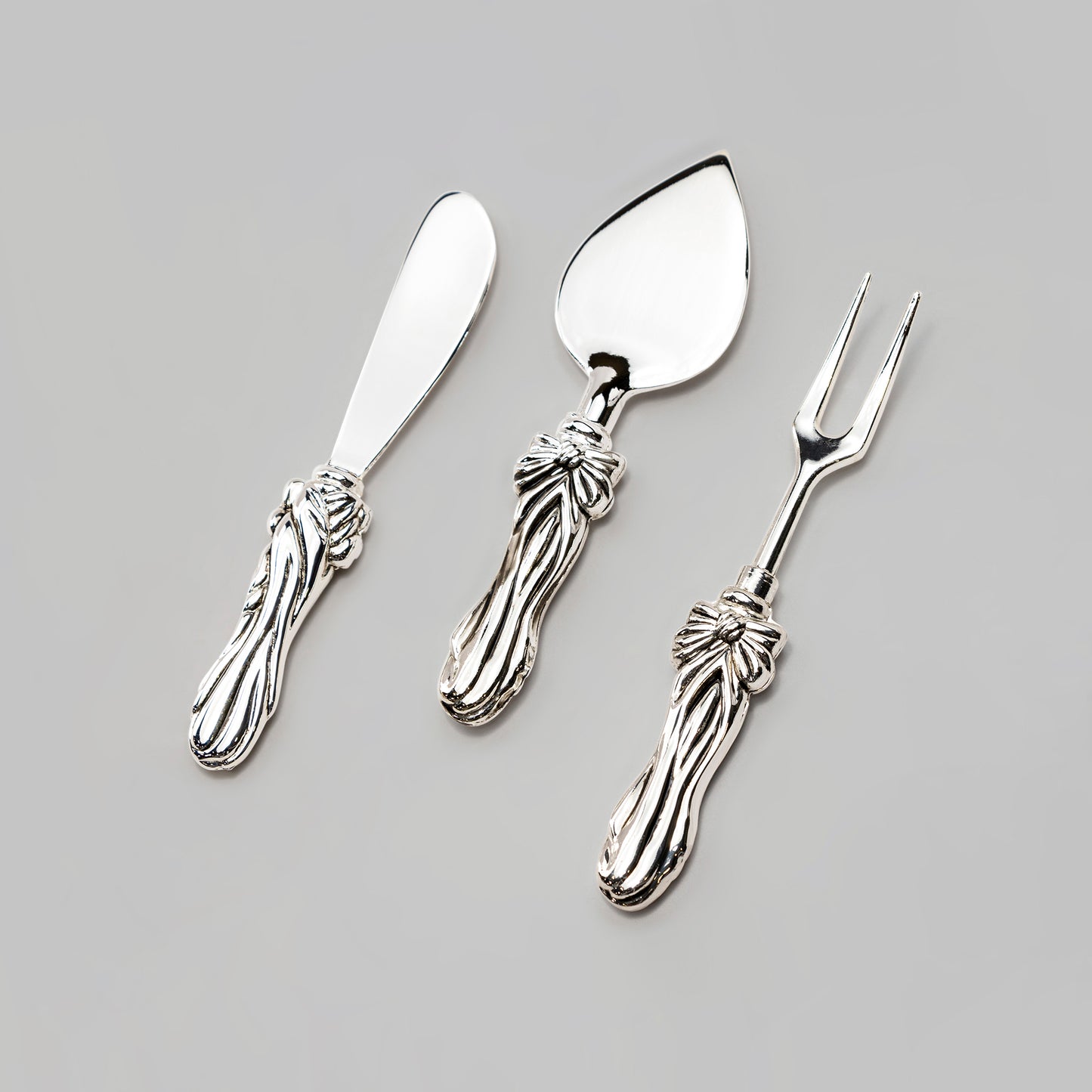 Silver Plated Hostess Flatware Set of 3 with Ribbon Handle Design