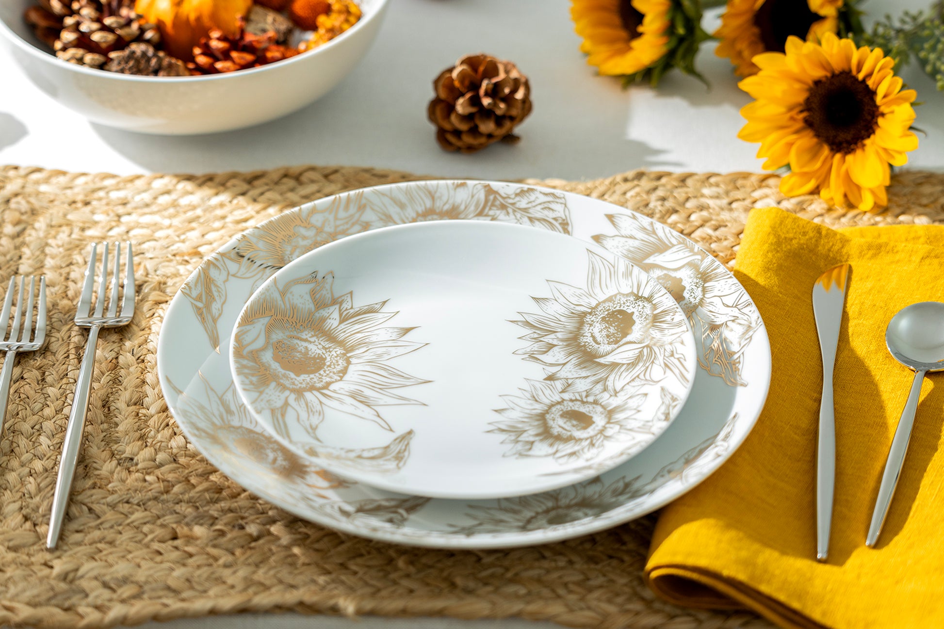 Grace Teaware Fall Thanksgiving Gold Sunflowers Fine Porcelain Dessert / Dinner Plate set