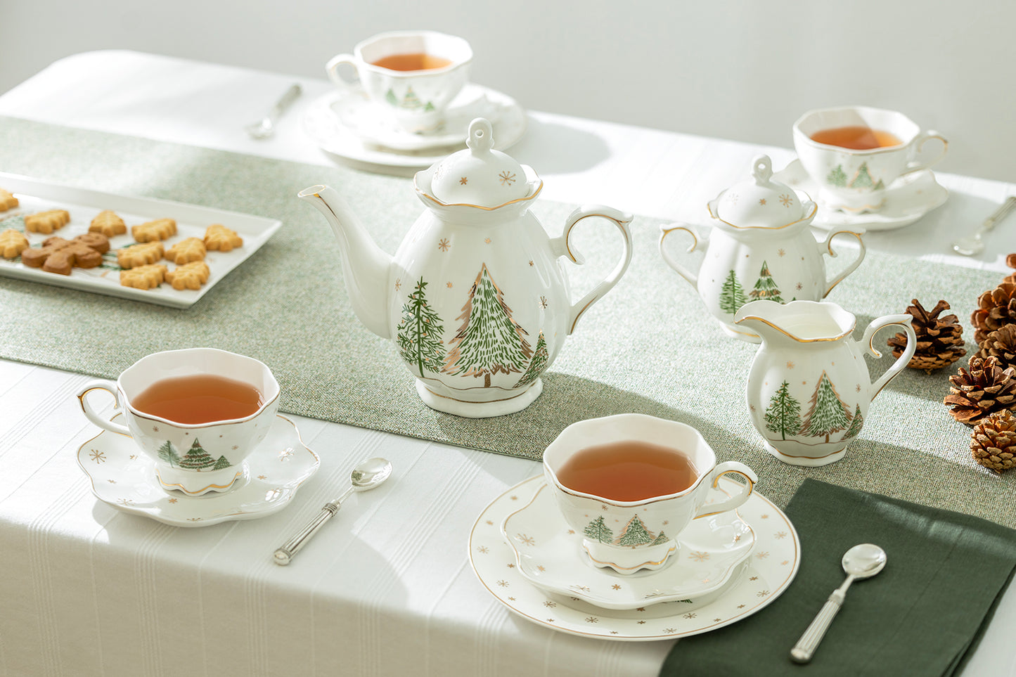 Grace Teaware Christmas Pine Trees Fine Porcelain 11-piece Tea Set