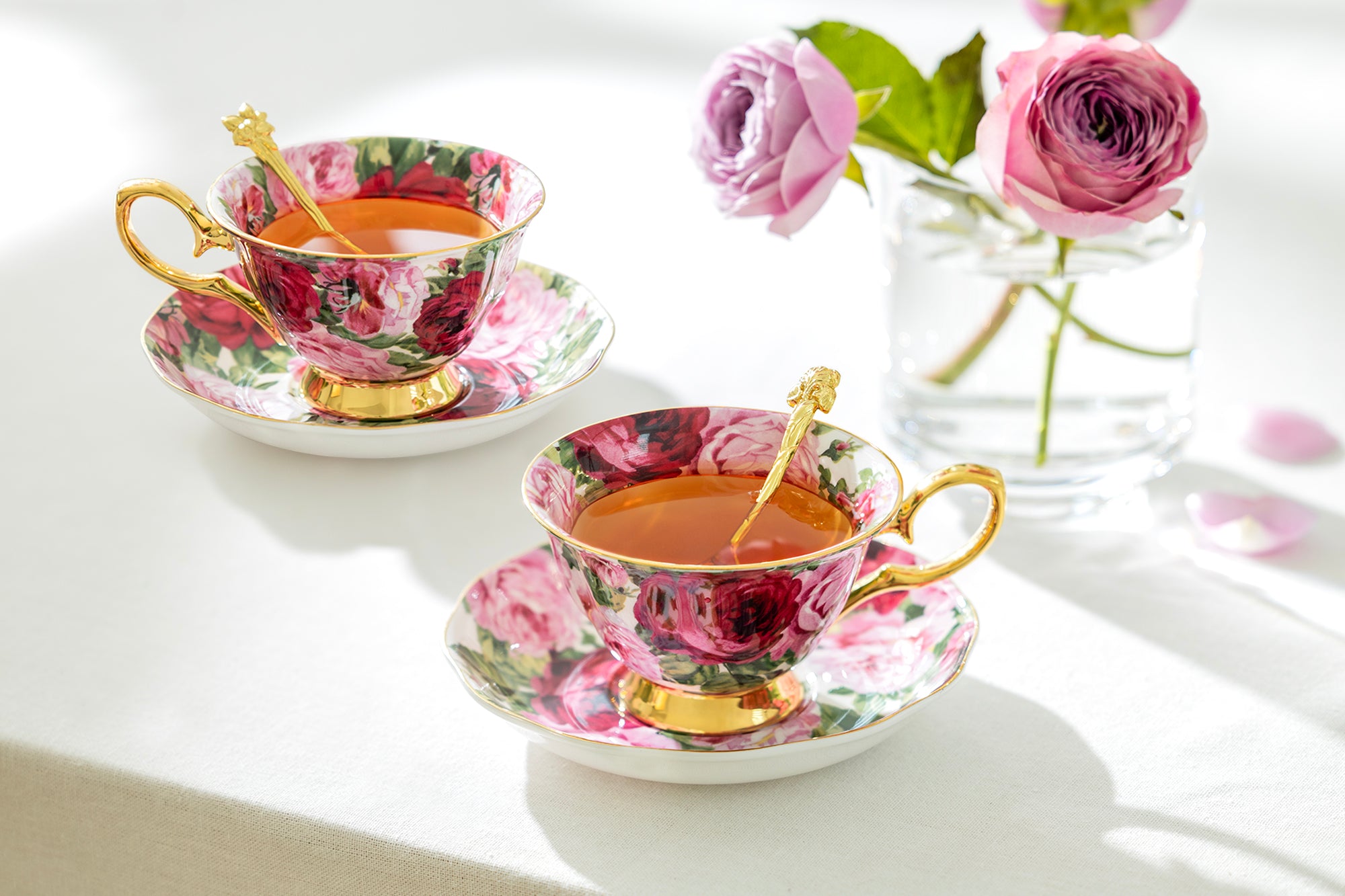 Bone China w/ gold Teacup Cup & Saucer popular Set