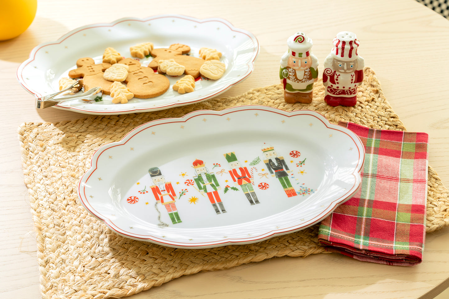 14" Holiday Royal Nutcrackers Fine Porcelain Oval Serving Platter