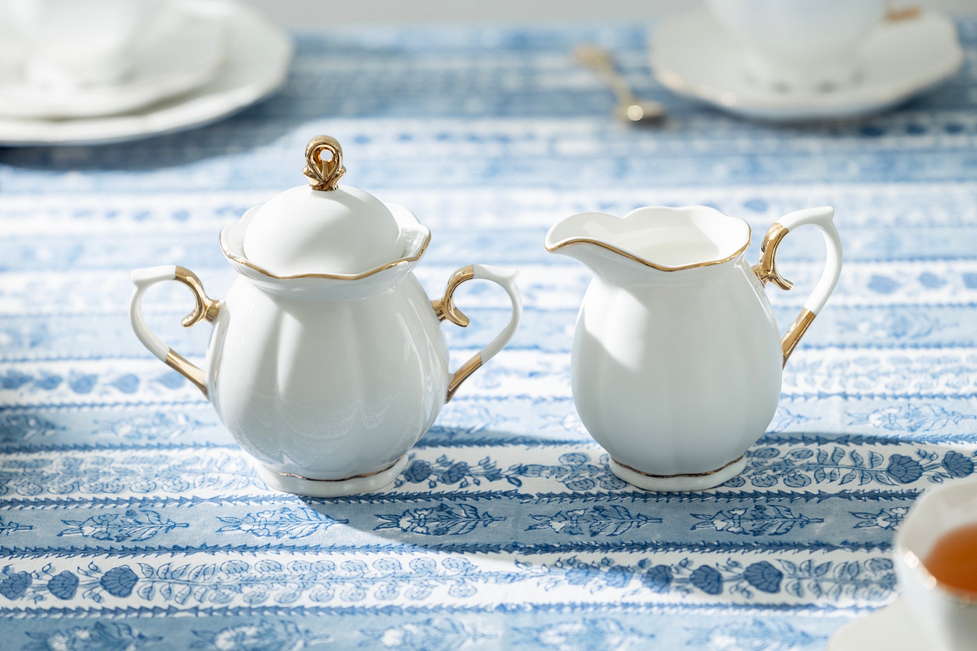 Grace Teaware White Gold Scallop Fine Porcelain Sugar & Creamer Set