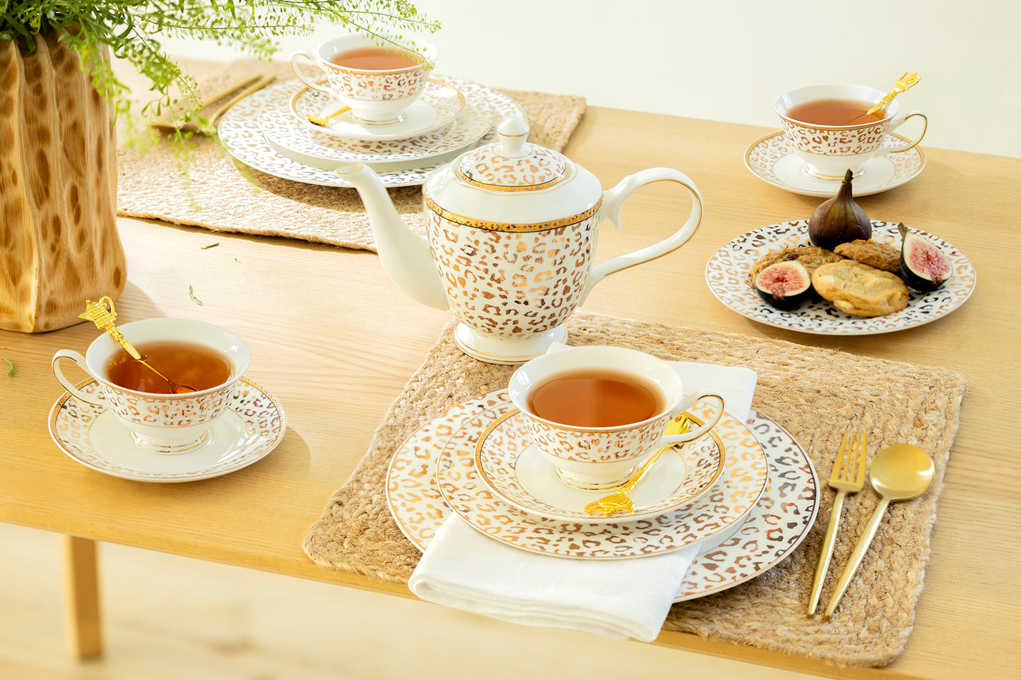 Golden Leopard Fine Porcelain Tea Set