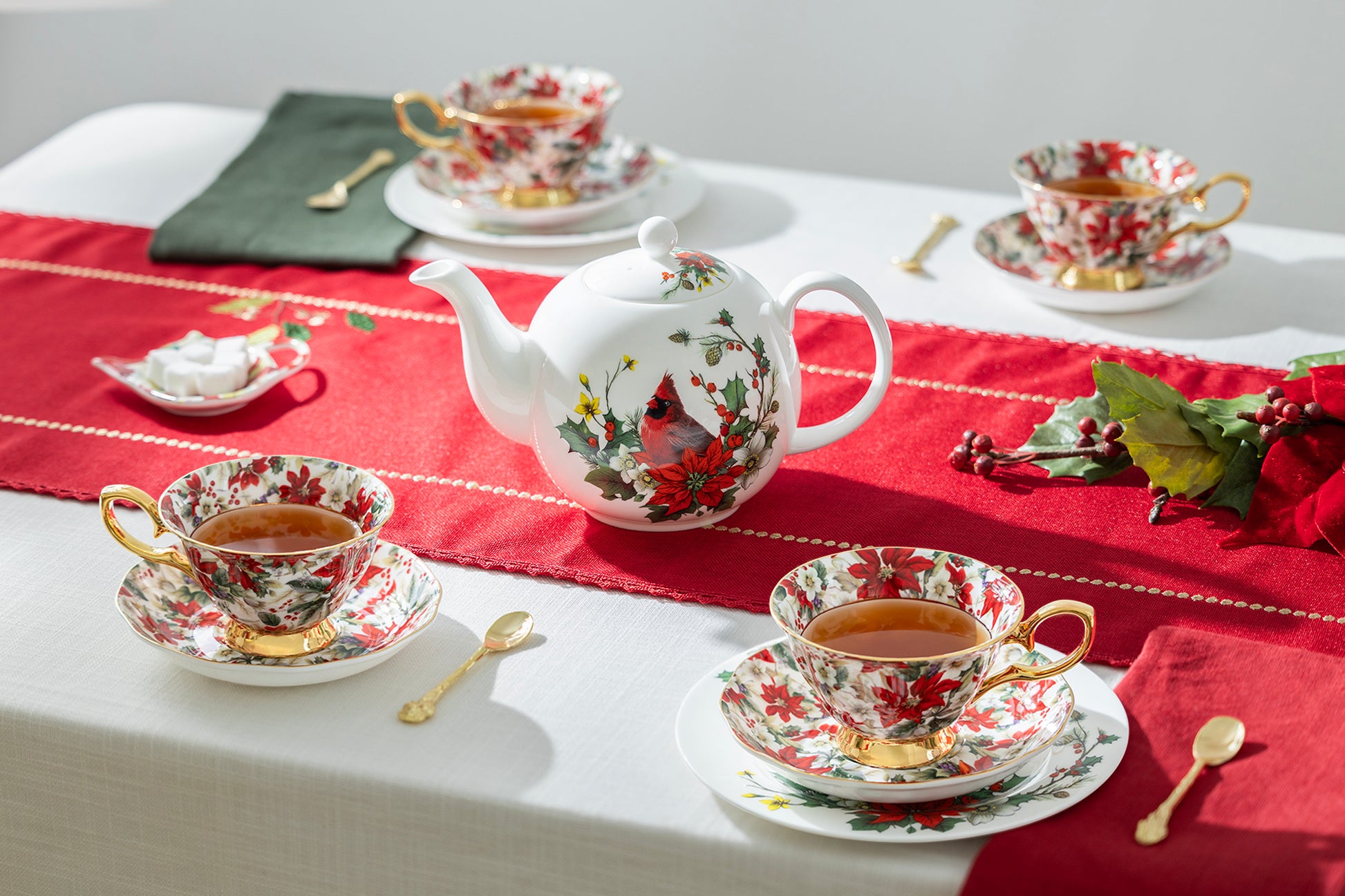 Stechcol Gracie Bone China Cardinal Poinsettia Chintz Gold Tea Set