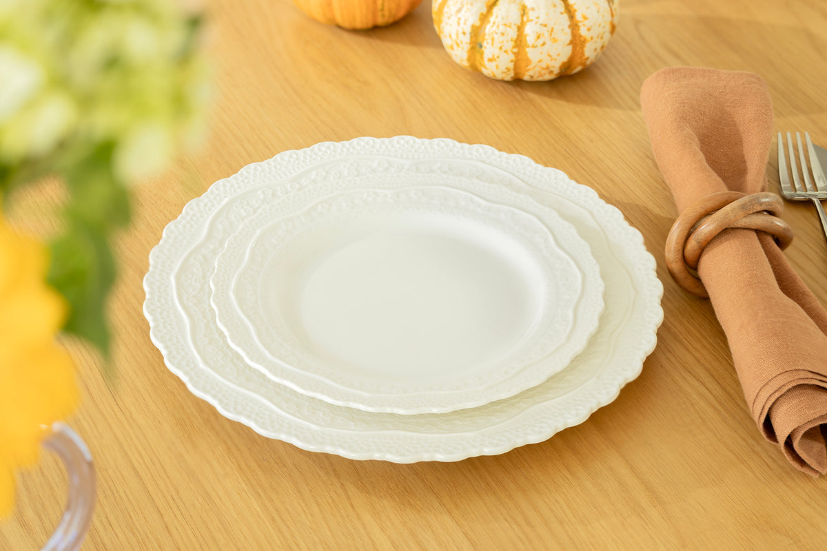 White Lace Embossed Fine Porcelain Dessert/Dinner Plate
