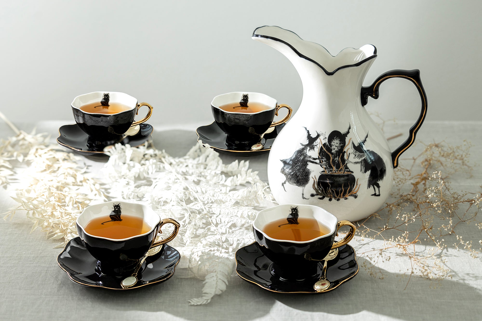 Real porcelain Cat Tea and outlet bowl set