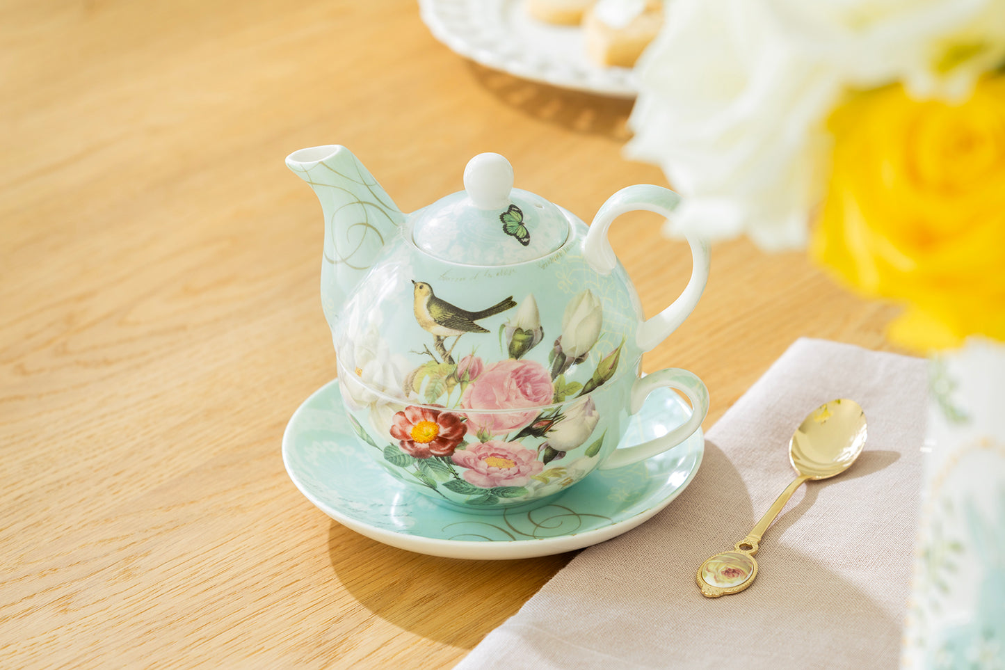 Robin's Rose Garden Fine Porcelain Tea For One Set