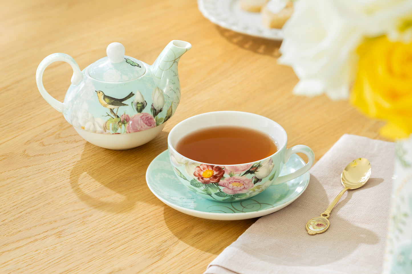 Robin's Rose Garden Fine Porcelain Tea For One Set
