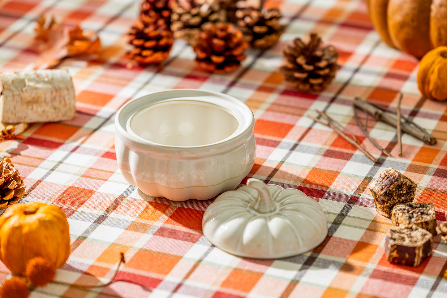 White Pumpkin Figural Reactive Glaze Bowl with Lid