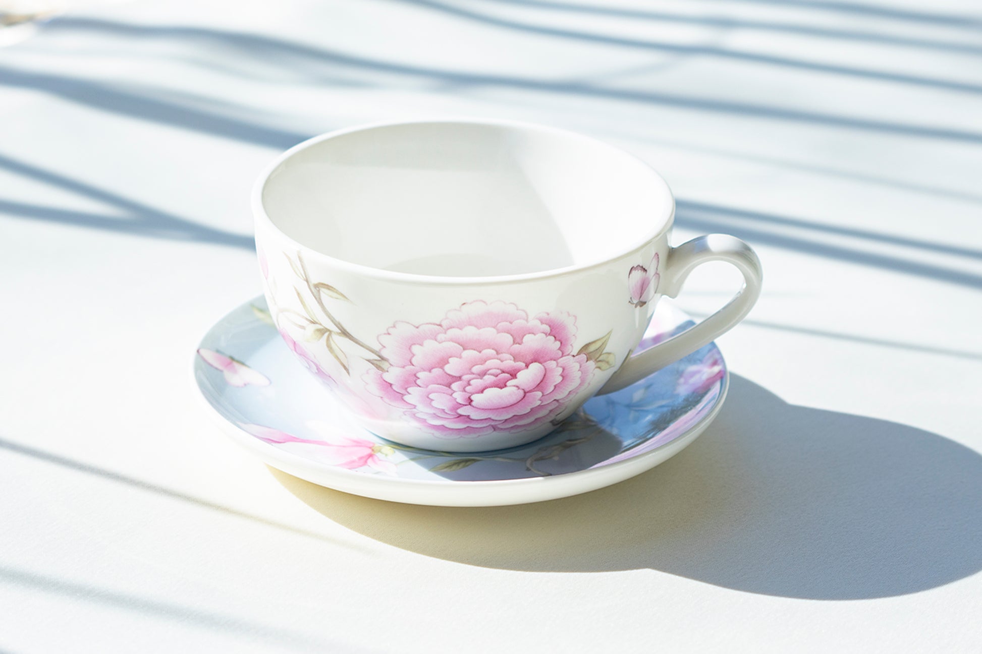 Stechcol Gracie China Peony and Magnolia Fine Porcelain Cup and Saucer set of 1