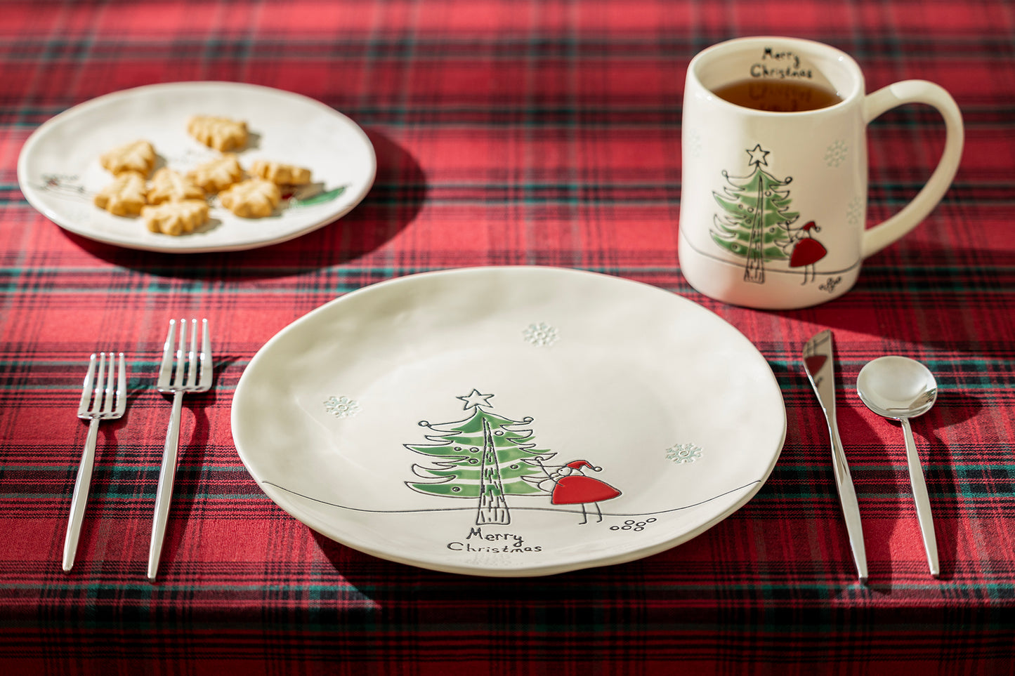 Potter's Studio Santa’s Christmas Tree Dinner Plate