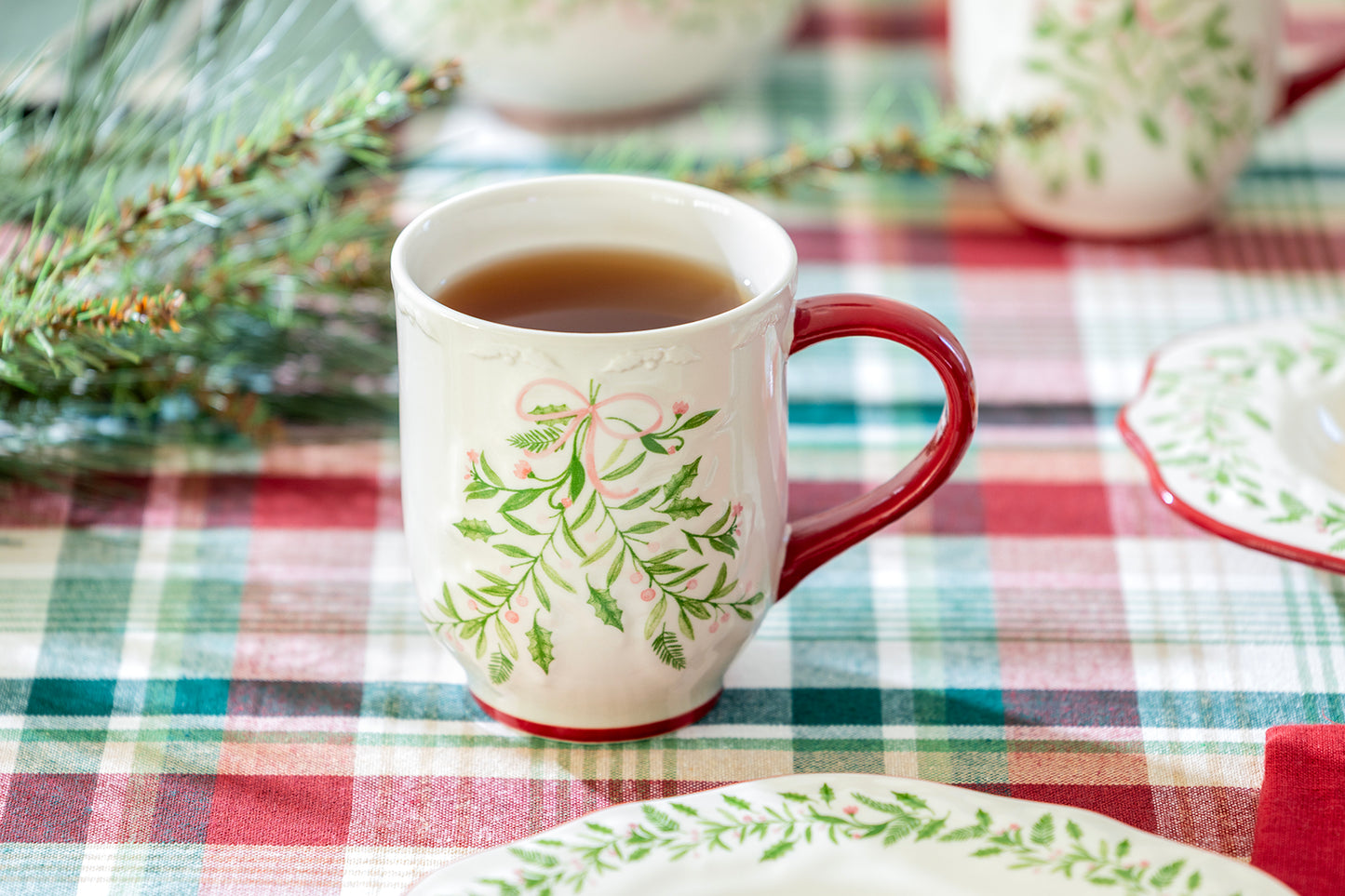 Holly Garland Mug