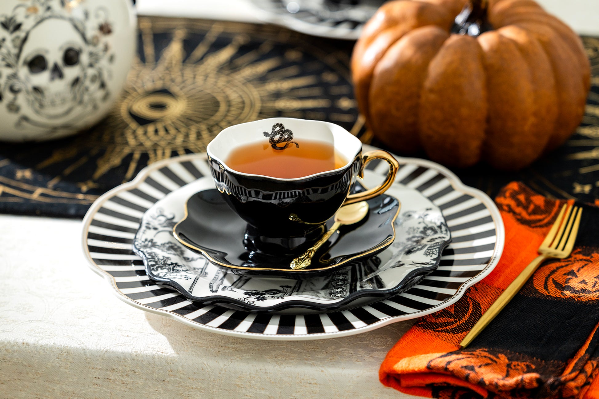 Grace Teaware Halloween Snake Black Gold Scallop Tea Cup Saucer set