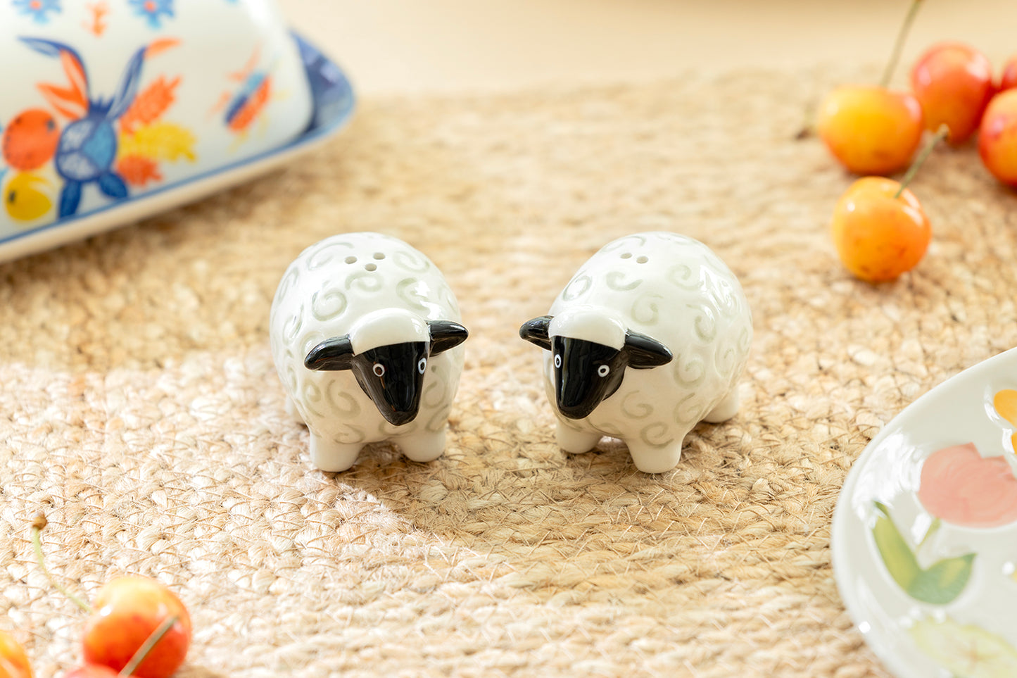 Farmhouse Sheep Ceramic Salt and Pepper Shaker Set