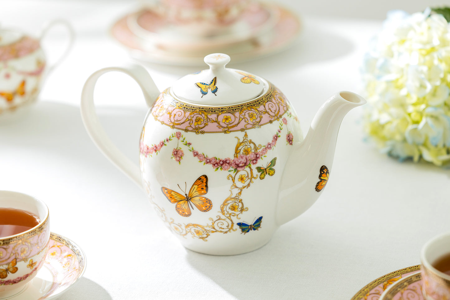 Butterflies with Pink Ornament Fine Porcelain 11-Piece Tea Set