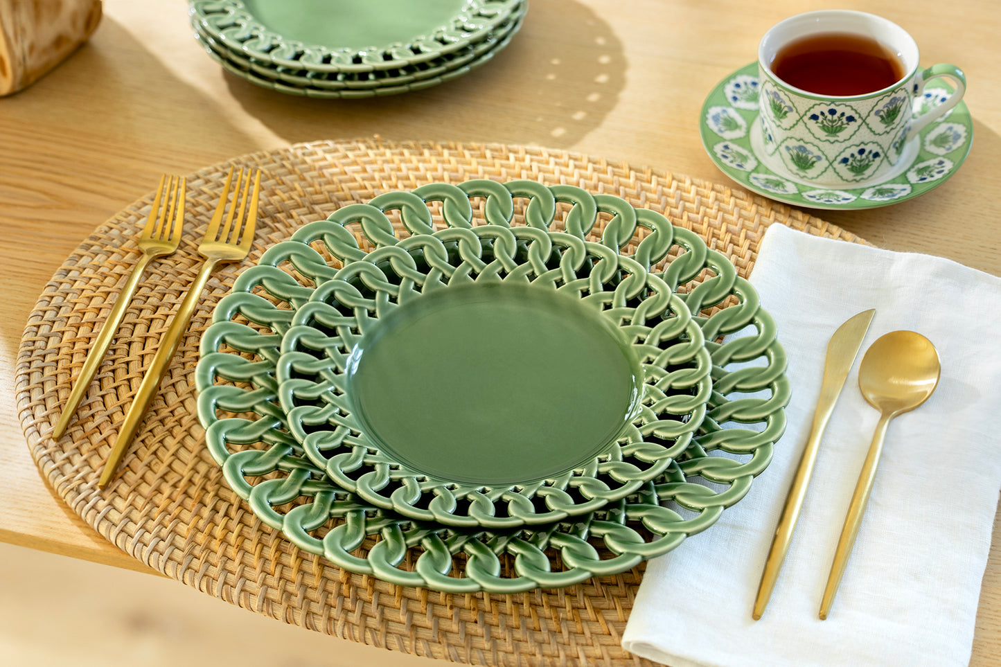 Green Heirloom Fine Porcelain 8.15" Dessert/11.15" Dinner Plate