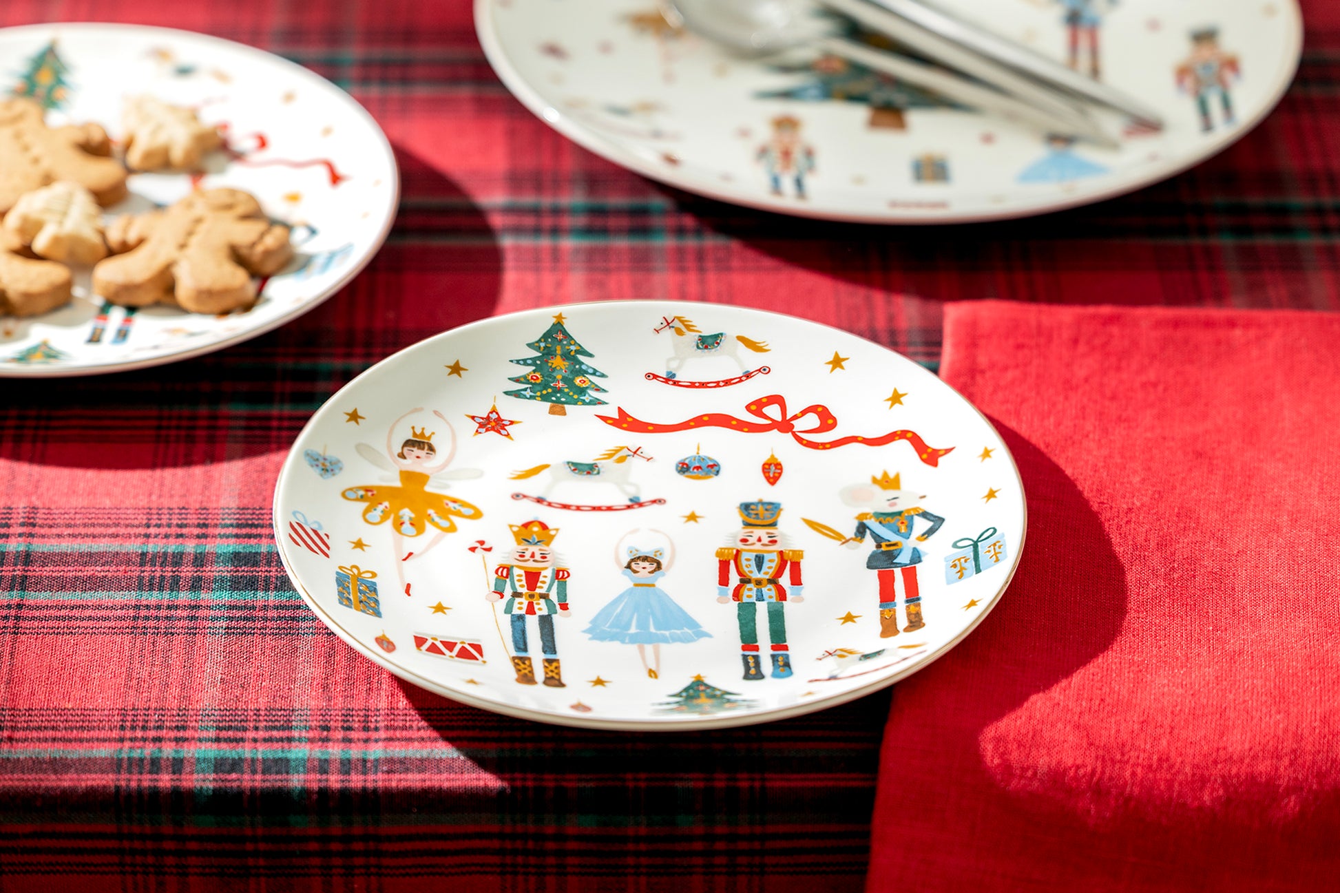 Grace Teaware Nutcracker Wonderland Fine Porcelain Dessert Plate