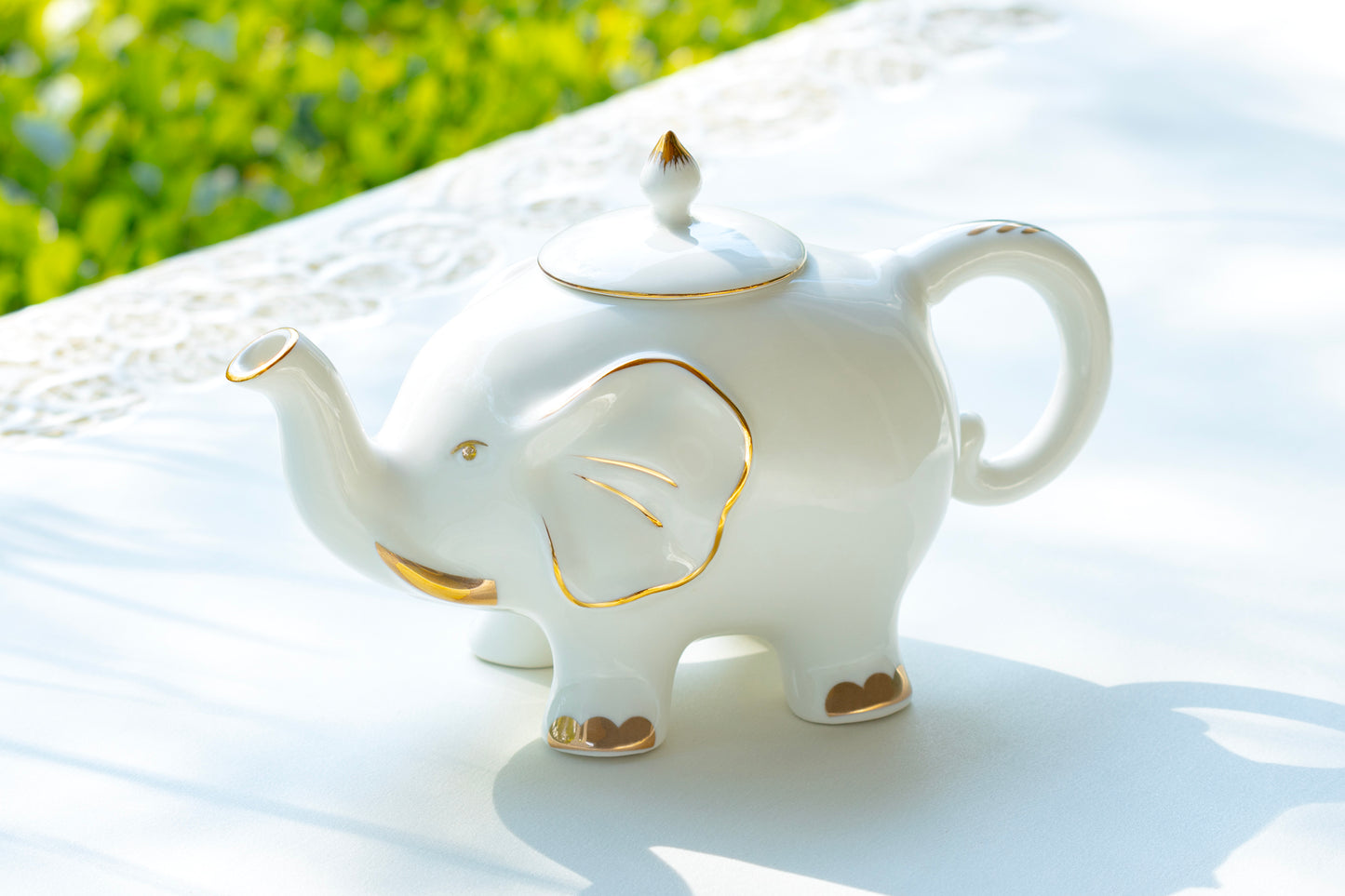 Grace Teaware White Gold Elephant Fine Porcelain teapot