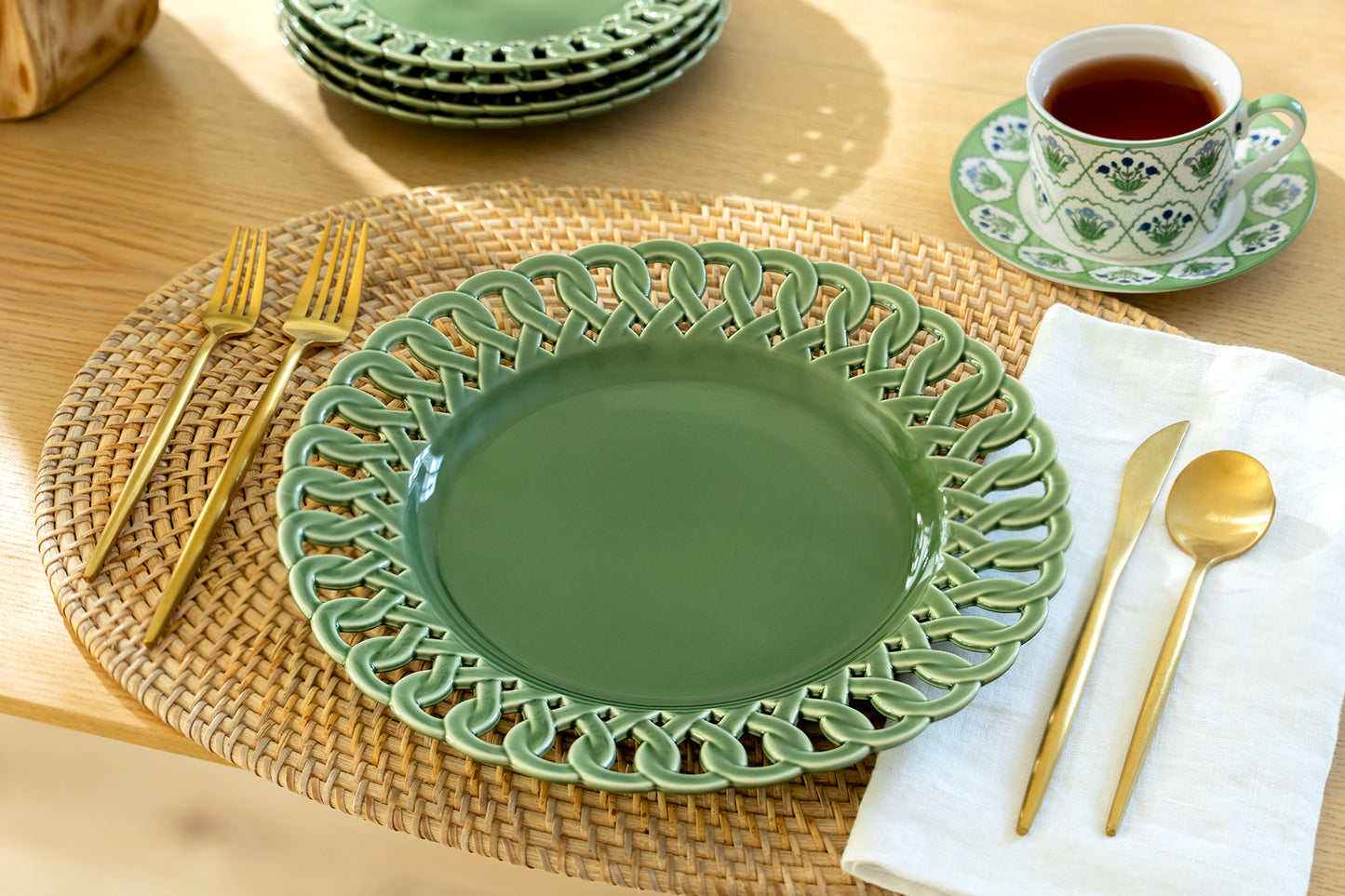 Green Heirloom Fine Porcelain 8.15" Dessert/11.15" Dinner Plate