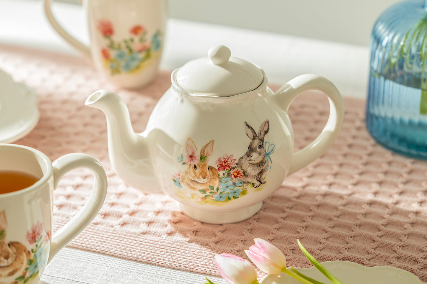 Flower Bunny Scallop Teapot