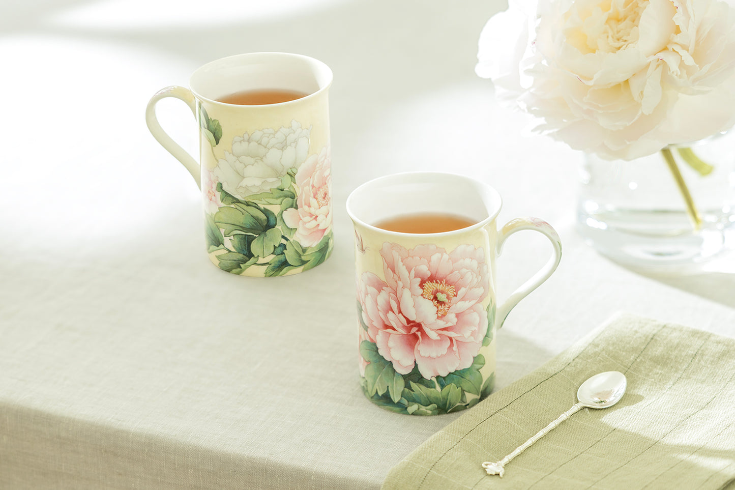 Stechcol Gracie Bone China Empire Peony Bone China Mug