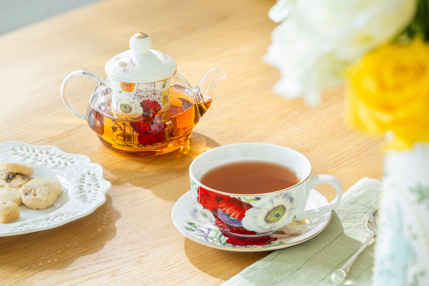 Poppy Field Glass and Fine Porcelain Tea For One Set