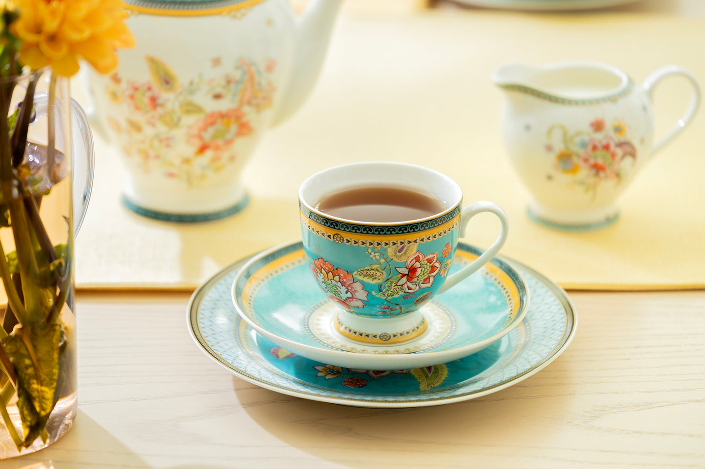 Emperor's Garden Fine Porcelain Cup and Saucer Sets
