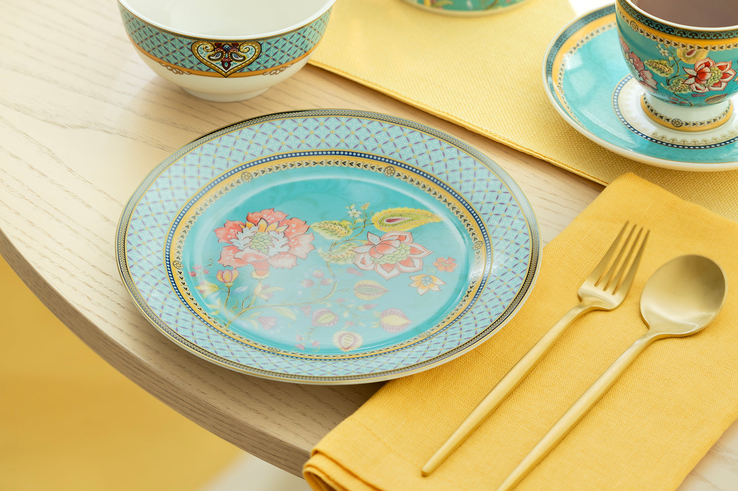 Emperor's Garden Fine Porcelain Dessert/Dinner Plate