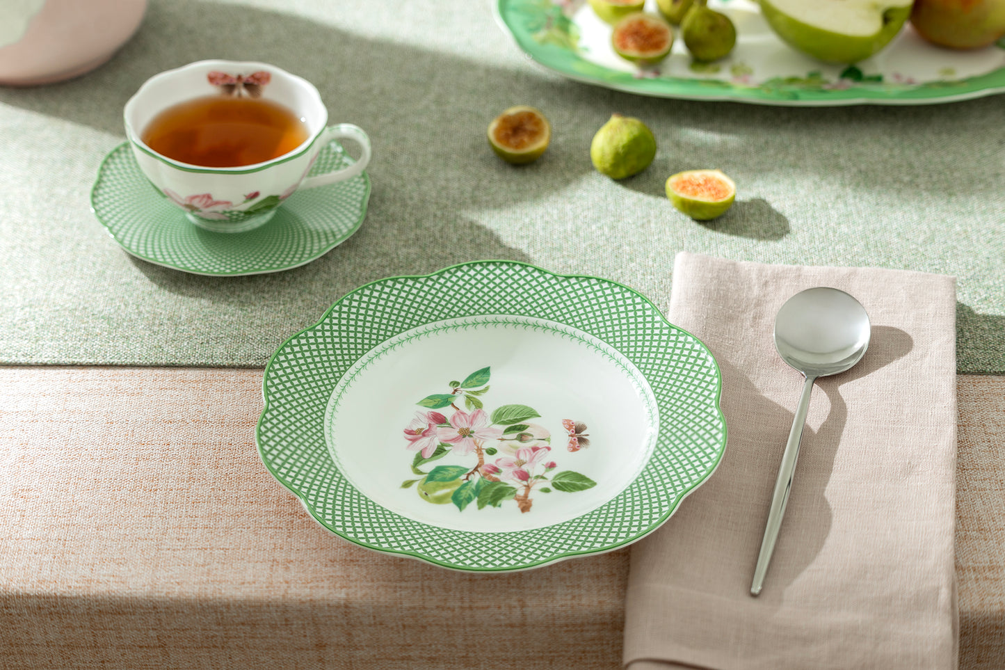 Apple Blossom Lattice Bone China Soup Plate