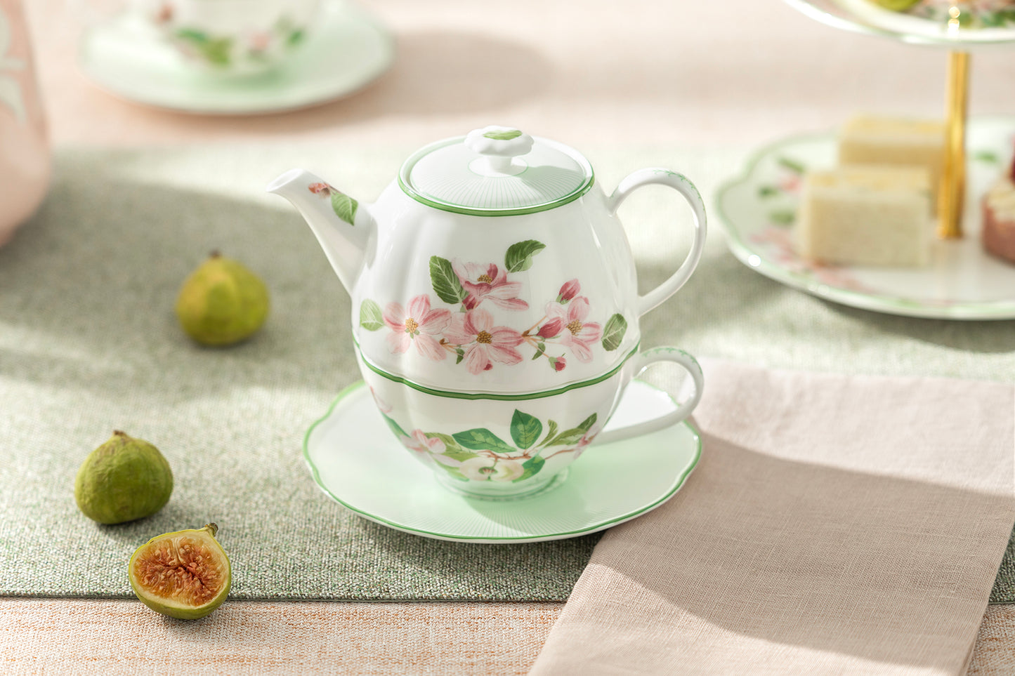 Apple Blossom Bone China Tea For One Set with Gift Box