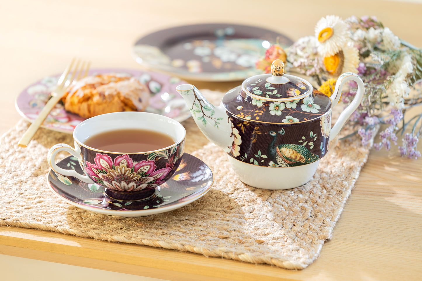 Peacock Lotus Garden Plum Tea For One Set