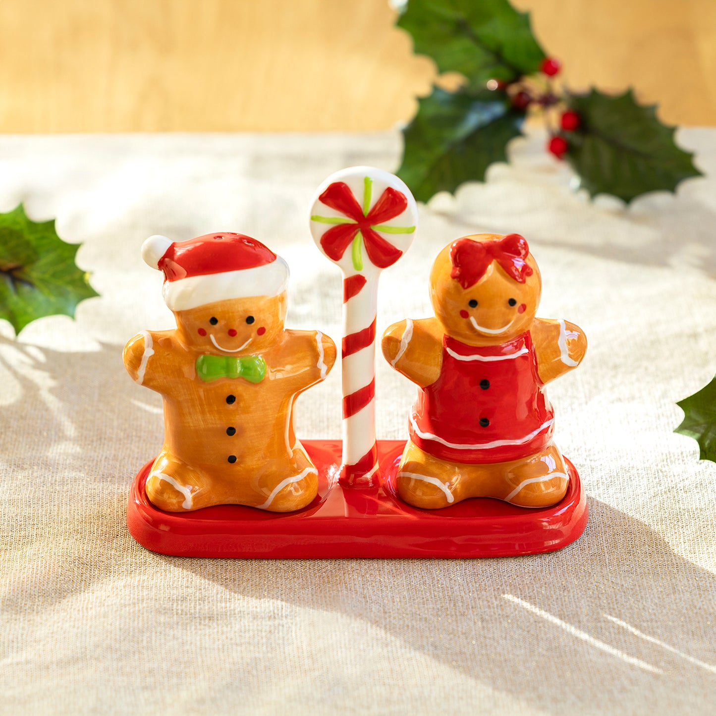 Gift Boxed Gingerbread Figurine Salt and Pepper Shaker Set