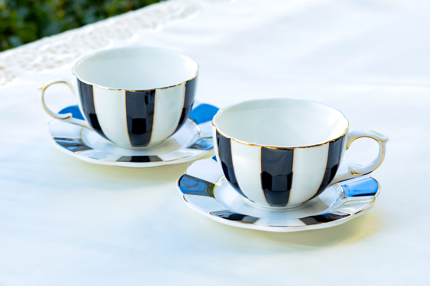 Grace Teaware Black and White Scallop Fine Porcelain Tea Cup and Saucer set of 2